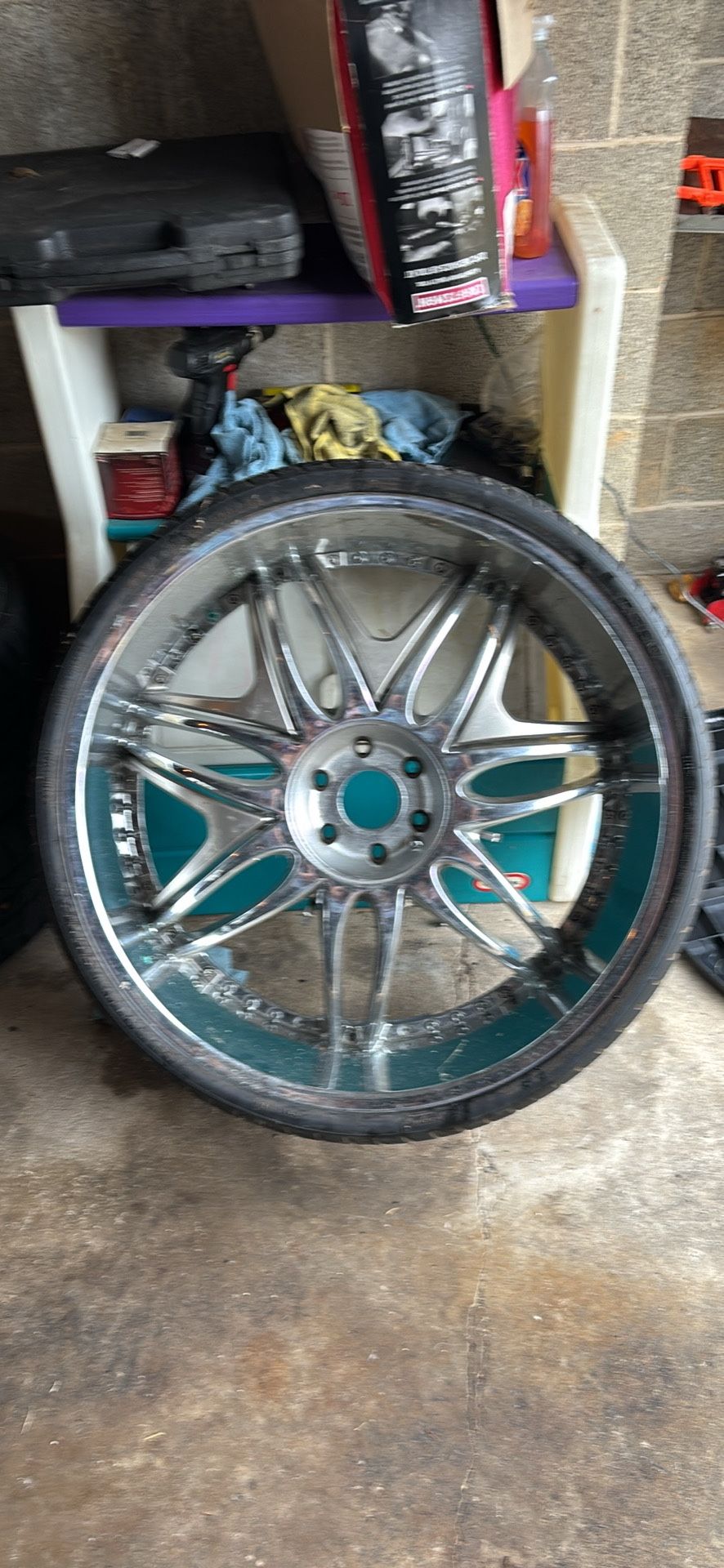 28 In Rims 6 Lugs Chevy Caddy