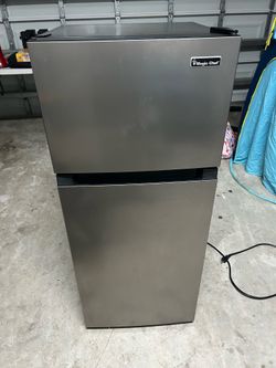 Magic Chef Mini Fridge with Freezer (Stainless Steel) – 4.3 cu. ft.