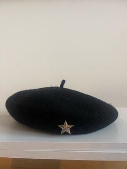 Basque beret with commander star
