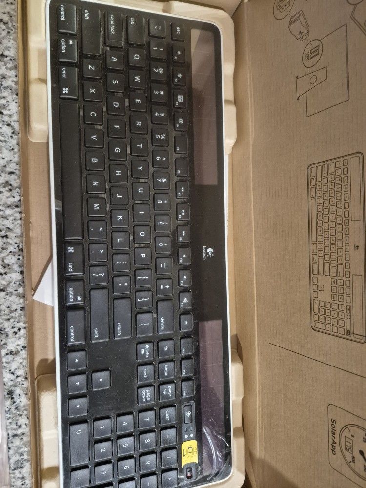 Logitech K750 Wireless Solar Keyboard