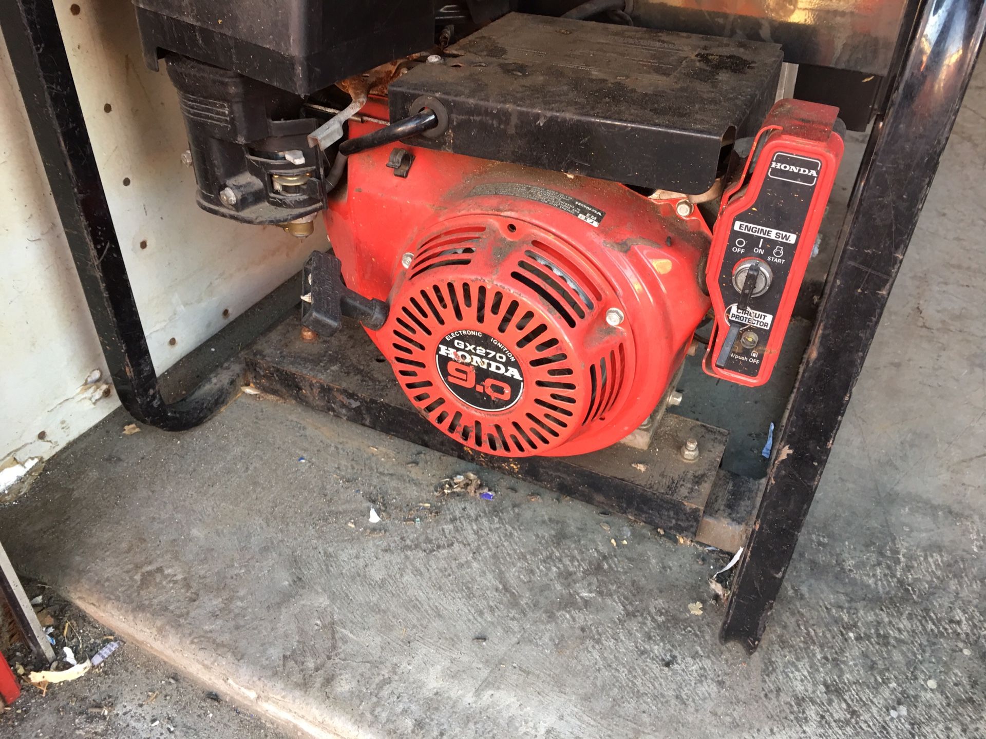 Dayton Generator with Honda GX 270 9.0 Motor