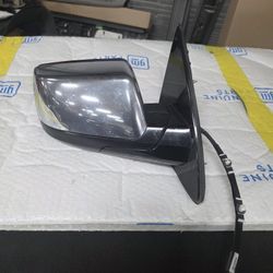 2020 Chevrolet Tahoe Suburban OEM Rt View Mirror 