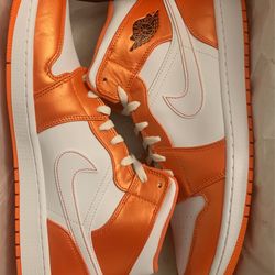 Jordan 1 Mid Se Deadstock 