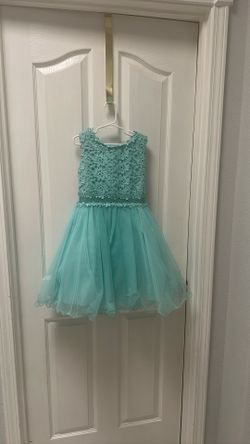 Vestido De Fiesta Para Niña (Verde Pistacho ) Size 8
