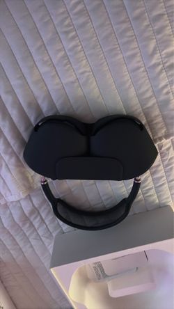 AirPods Max midnight