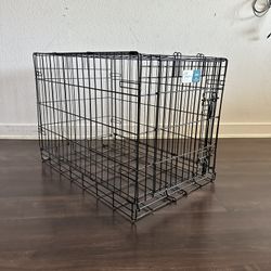 *DOG CRATE*