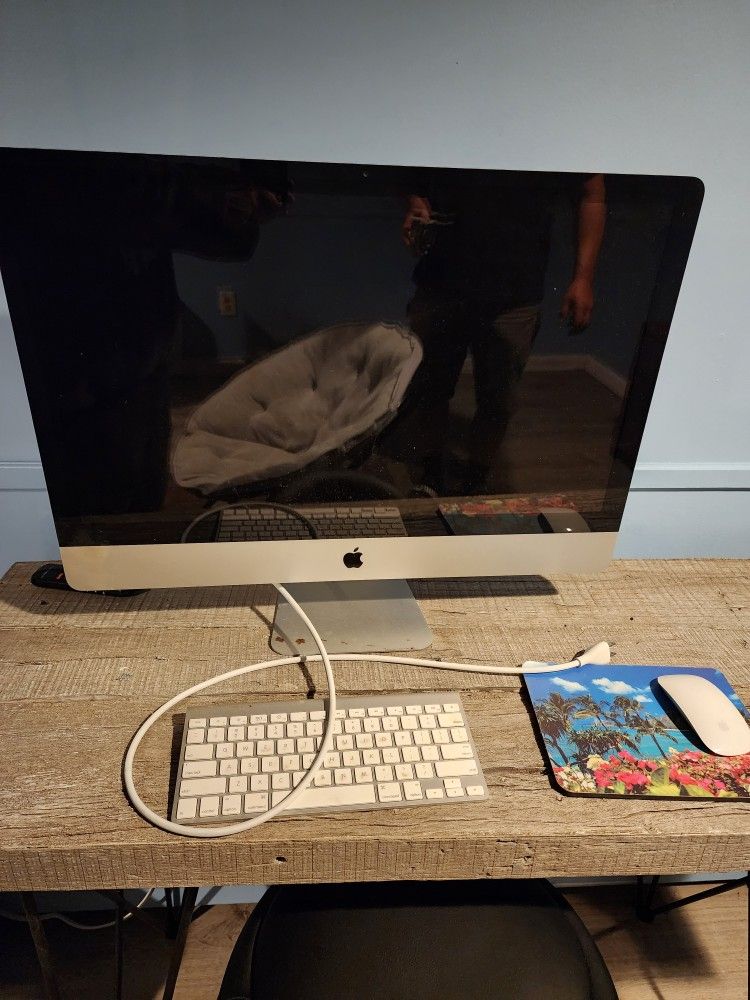 Apple Desktop