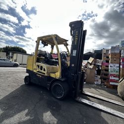 Hyster Forklift, 9000 Lbs Capacity 