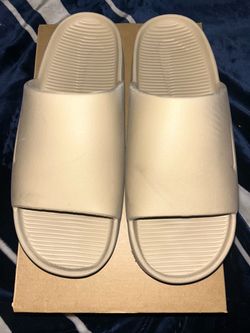 Nike calm slide size 8