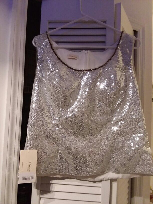 New Lined Silver Sequin Top With Built-in Bra Size 18