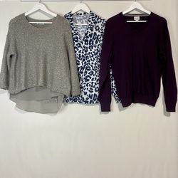 Bundle of Women’s Sweaters & Blouse Jennifer Lopez Old Navy Size Medium