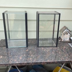 Two 10 Gallon Fish Or Reptile Tanks 