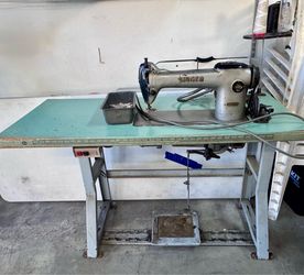 Singer industrial sewing machine