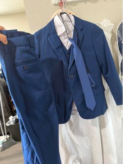 Boys Navy Blue Suit size 8