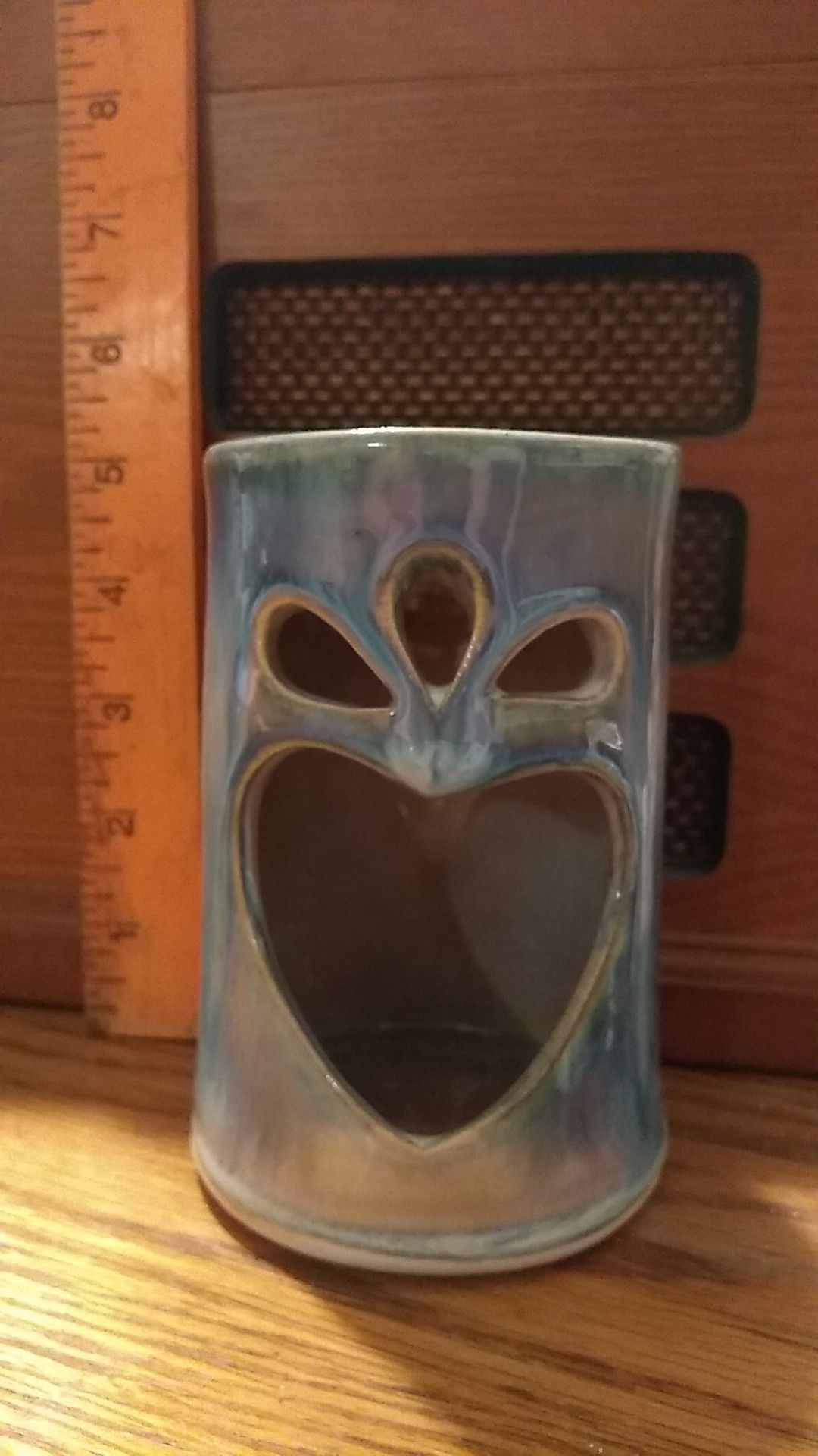 Ceramic tea light wax / essential oil burner