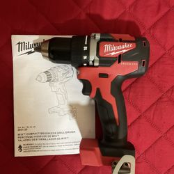 Milwaukee. M18 Lithium Ion Brushless Cordless 1/2” Drill Driver (Tool Only). 2801-20.