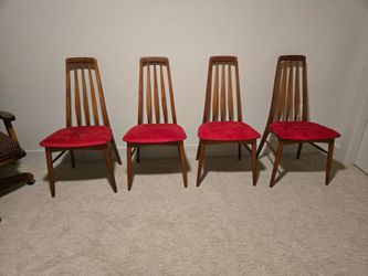 Set of 4 Niels Koefoed Teak Dining Chairs — Koefoeds Hornslet, Made in Denmark, 1960s