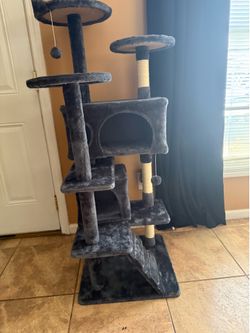 Brand New Assembled Cat Tree – 4’6” Tall
