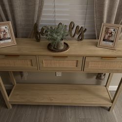 Table console entryway