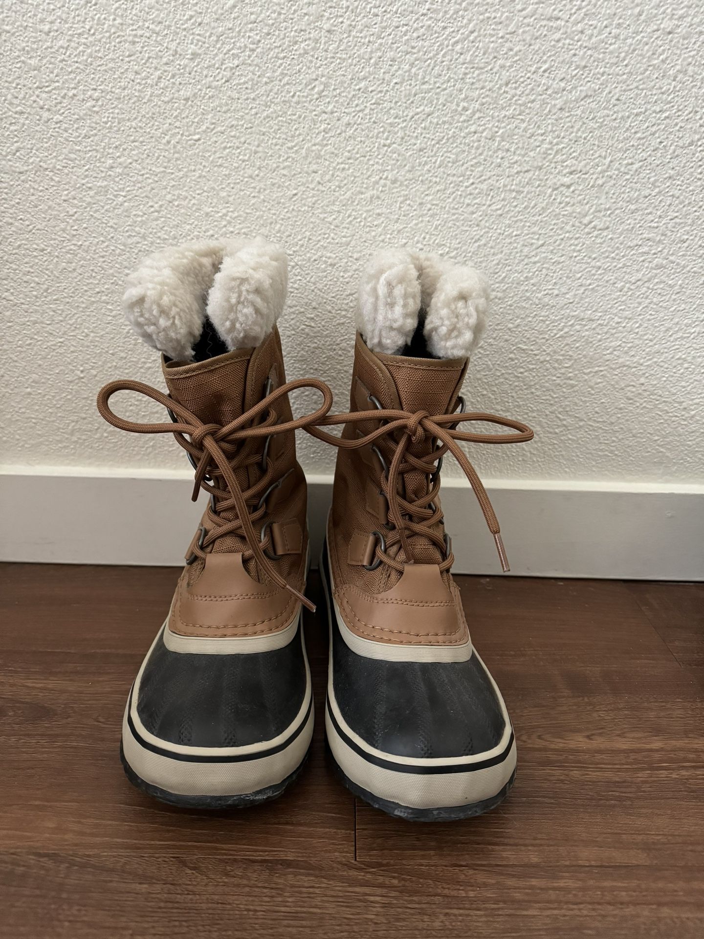 Sorel, Size 6