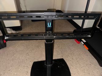 FITUEYES Universal TV Floor Stand with Mount