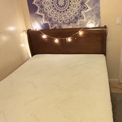 Queen Bed 