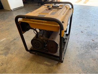Dewalt DXGNR7000 Portable Generator