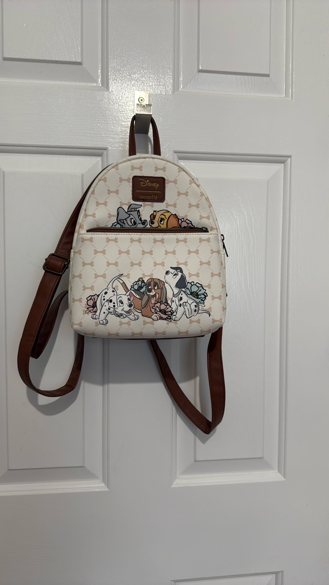 DOGS LOUNGEFLY BAG