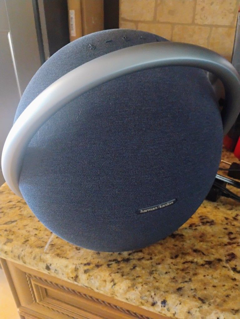 Harman Kardon Bluetooth Speaker