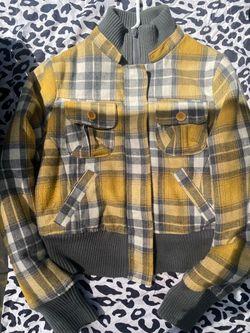2000s crop top sweater yellow