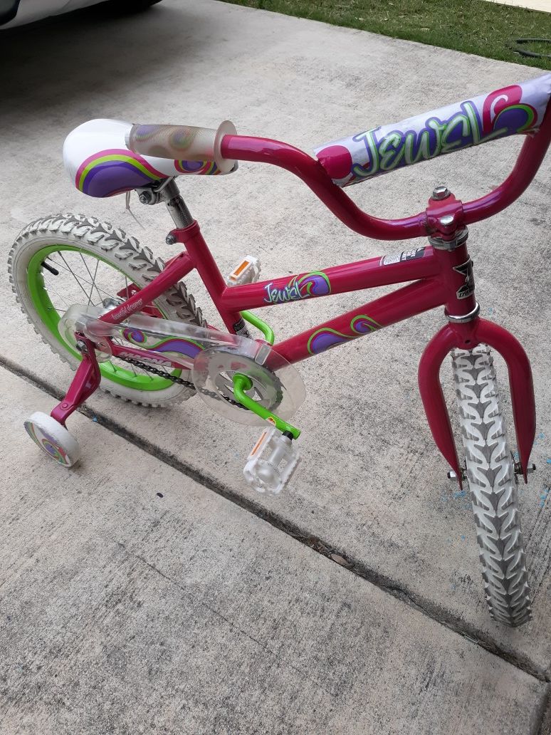 Girls bike
