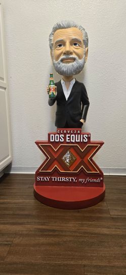 (MESSAGE ME YOUR OFFER!!!!!])RARE 3'7"DosEquis "Most Interesting Man" Life-Size Bobblehead Display - STAY THIRSTY MY FRIENDS