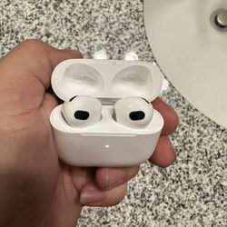 3rd generation airpods brand new
