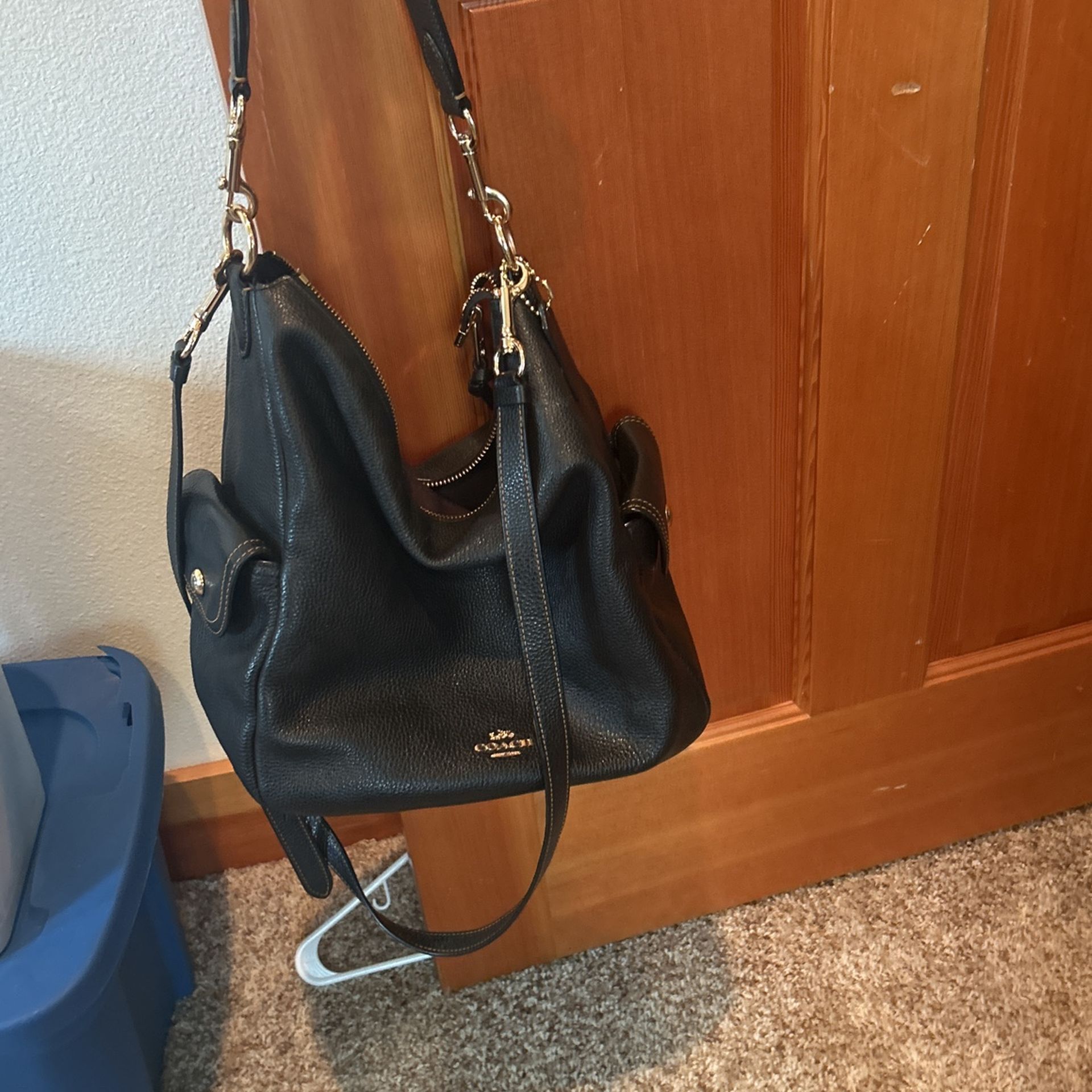 Coach leather Large Like New