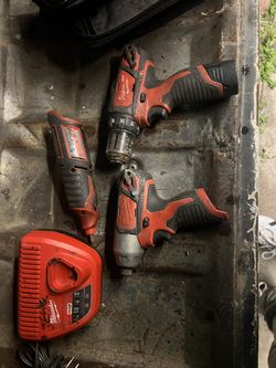 Milwaukee M12