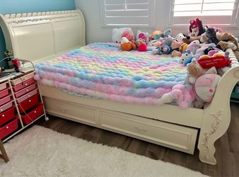 Full Sleigh Bed with Trundle, Dresser, Night stand and twin mattress