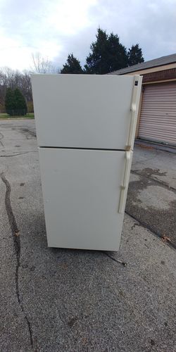 Refrigerator ( GE)