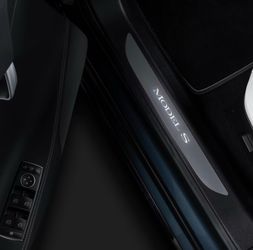 Tesla Model S illuminated door sills