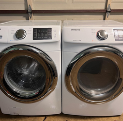 Samsung Front Load Washer & Dryer Set with Steam