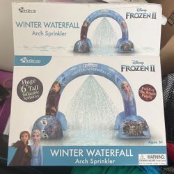 Frozen Waterfall Arch Sprinkler 