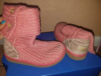 Girls ugg boots.. size 12