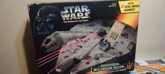 Millennium Falcon Star Wars Ship