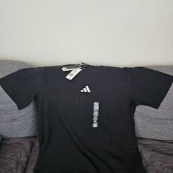 Adidas T-Shirt XL ( Brand New )