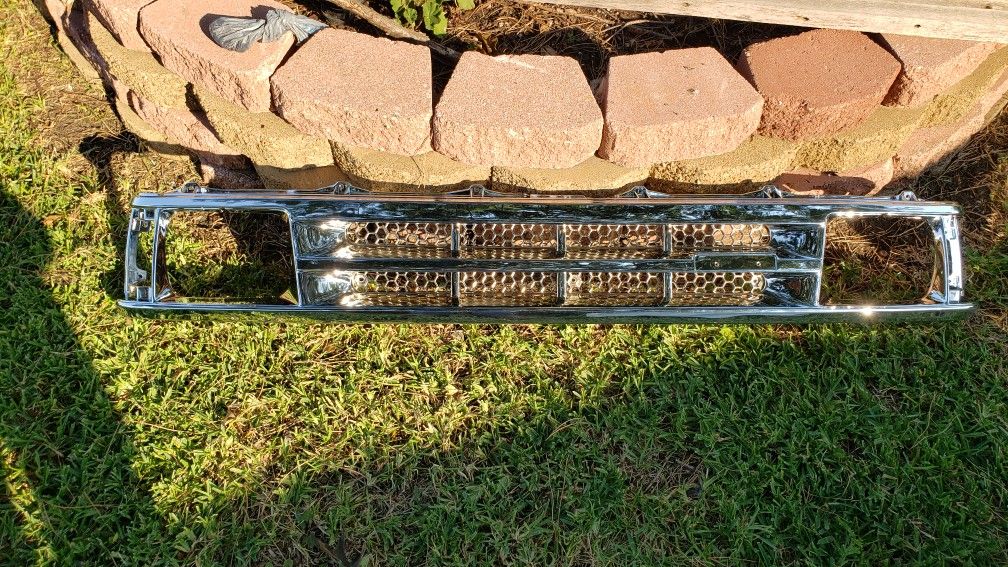 86 to 93 Mazda B2000 B2200 chrome grill