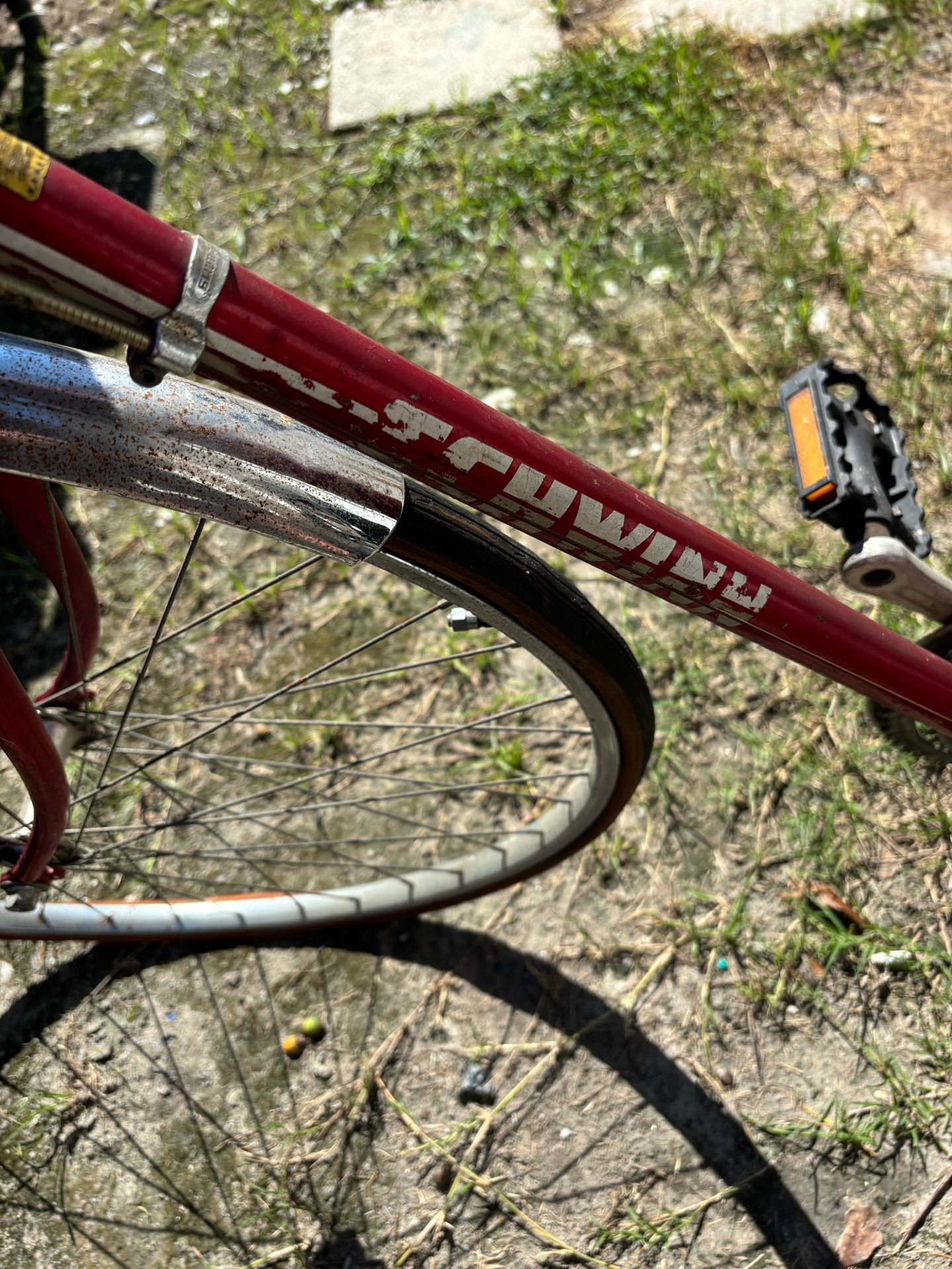 VINTAGE 80S SCHWINN WORLD TOUR ROAD BIKE