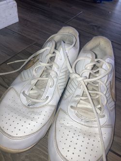 White Nike Air Baseline Low White Metallic Silver