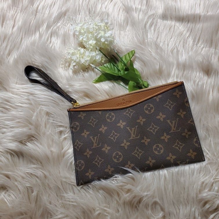 Wristlet