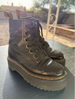 Size 6 - Dr. Martens