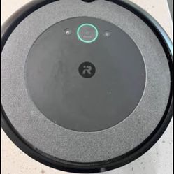 Roomba iRobot i5 robot vacuum