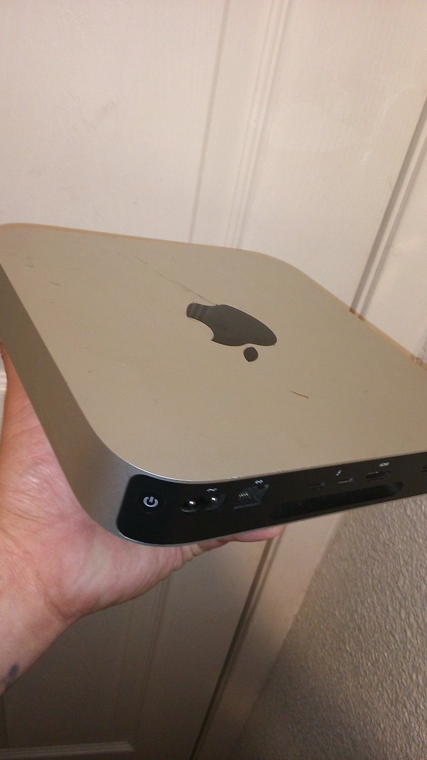 Mac Mini Model A2348